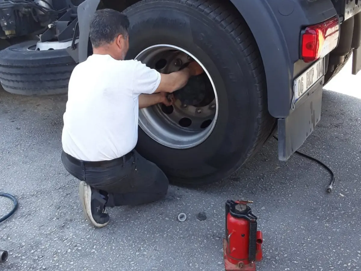 Arhavi Oto Lastikçi